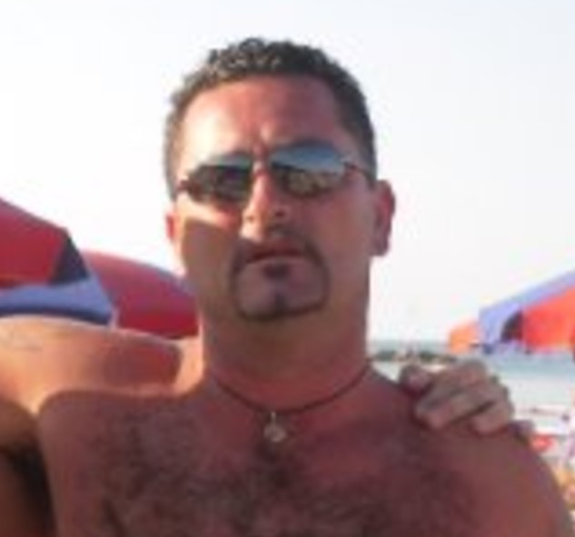 Dramma in vacanza, 48enne disperso in mare: apprensione per Giulio De Nigro