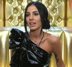 Giulia De Lellis offende gli omosessuali al Grande Fratello Vip, ci ricasca