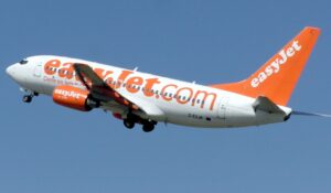 EasyJet 100 nuove assunzioni in Italia, c'è anche Napoli