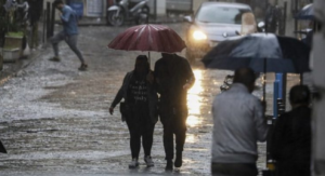 Meteo Napoli, allerta gialla: scuole chiuse mercoledì