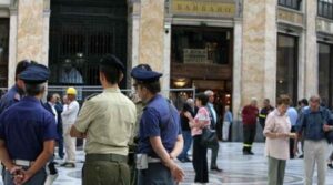 Napoli, maxi sequestro della Guardia di Finanza al gruppo Barbaro