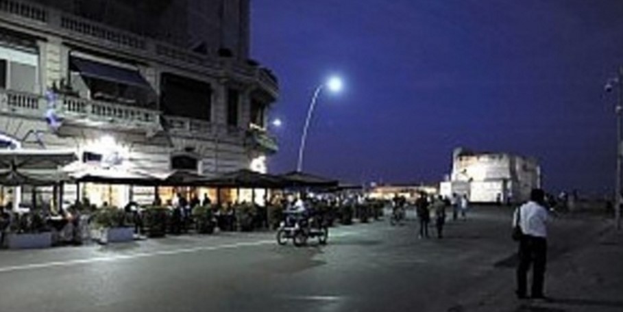 Lungomare di Napoli: donna ferita da colpi di pistola