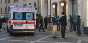 Va a fare la spesa e muore davanti agli altri clienti: dramma a Caserta