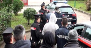 Scacco al clan Mauro della Sanità, arrestate 4 persone per estorsione