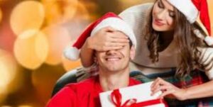 A Natale si tradisce di più, il risultato del sondaggio che "preoccupa" le coppie italiane