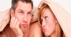 Tutti i cibi da evitare per accendere la passione sotto le lenzuola