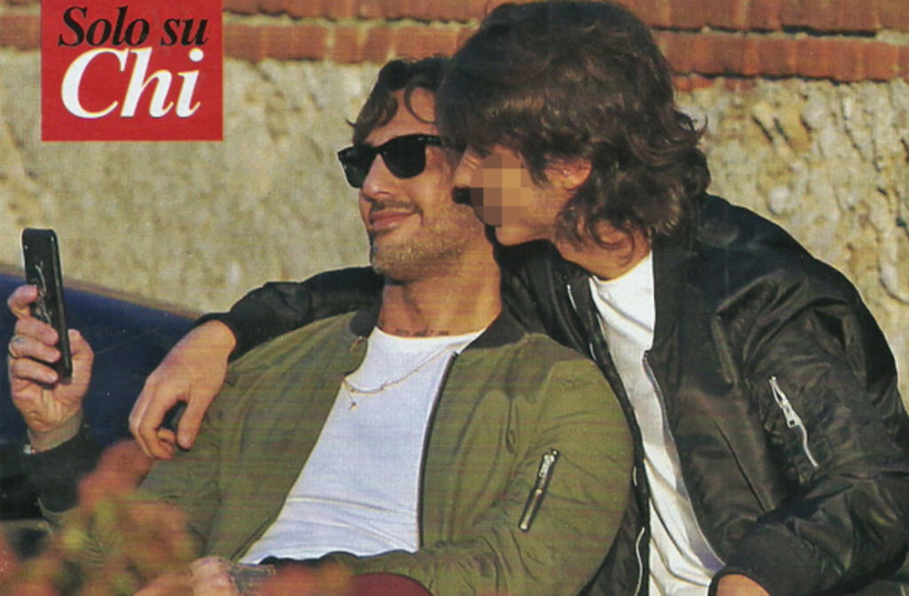 Fabrizio Corona dopo il carcere è padre a tempo pieno