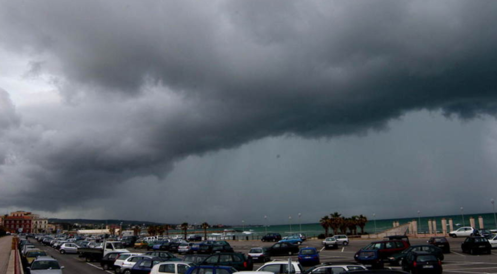 Previsioni meteo, via l'alta pressione: arrivano forti temporali e calo delle temperature