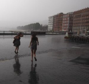 Previsioni meteo: arriva lo Storm Line con temporali e temperature più basse