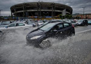 Meteo Napoli, perturbazione in arrivo: tornano i temporali