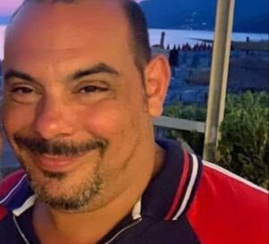 Incidente in moto, imprenditore di 41 morto