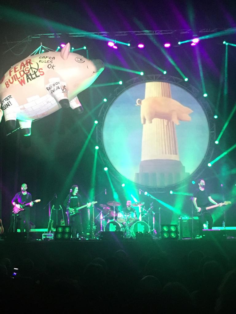I Pink Floyd Legend, uno show stellare. Un rock psichedelico.Tutto esaurito al Teatro Augusteo