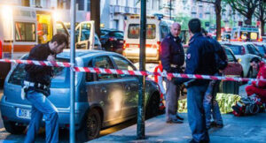 Napoli, violenza in centro: due ragazzi accoltellati, uno a Chiaia e l'altro a via Medina