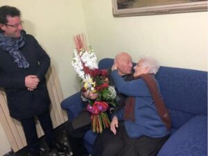 Acerra: Maddalena e Raffaele festeggiano 73 anni di matrimonio