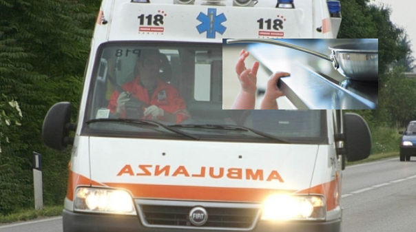 Pentola di acqua bollente cade addosso ad una bimba: è in gravi condizioni