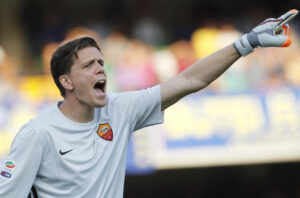 Addio Pepe Reina? Per il prossimo campionato arriva Szczesny dalla Roma