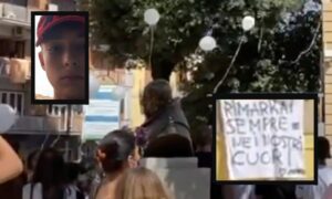 Lacrime e palloncini bianchi per l'addio a Giuseppe: "Sempre nei nostri cuori"