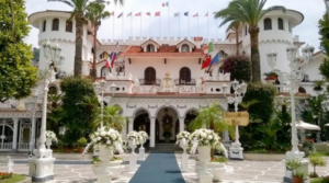 Alla Sonrisa dopo la morte di Don Antonio si è rotto il pavimento