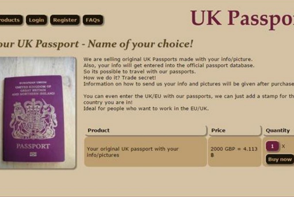 Allarme dei servizi segreti a Napoli, passaporti falsi per i terroristi