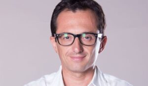 Alle falde del Kilimangiaro: frase anti Napoli durante la puntata di ieri