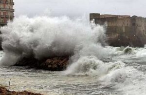 Allerta Protezione Civile in Campania, forti venti e mare agitato