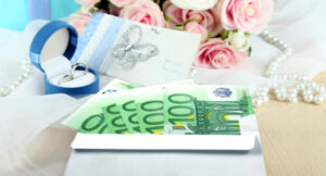 La figlia si sposa, il padre per farle il regalo rapina una banca