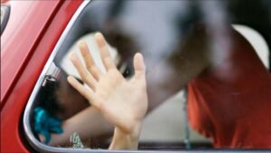 Castellabate, tromba d'aria si abbatte sul Cilento: paura per i bagnanti