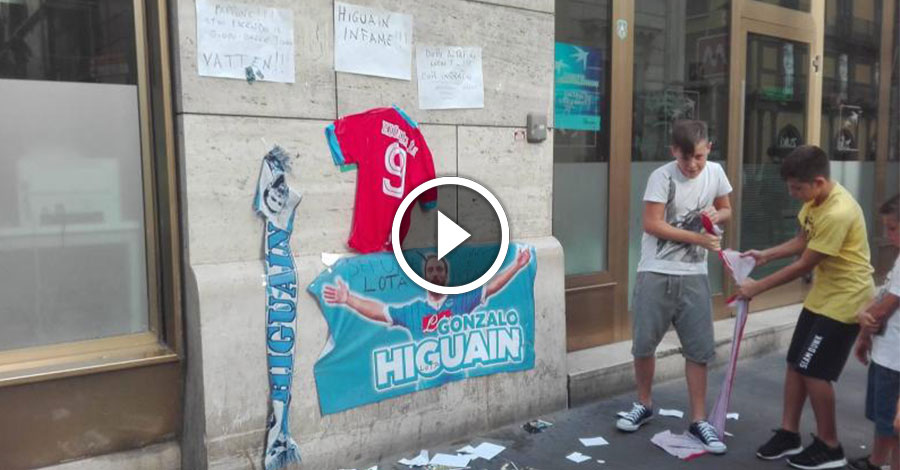 Higuain alla Juve: le roventi reazioni dei napoletani