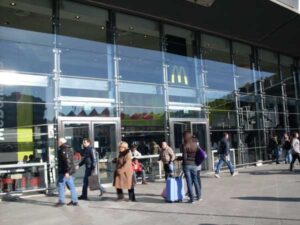 Piazza Garibaldi Napoli: linciato pedofilo 57enne