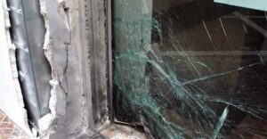 Poggiomarino, bomba esplode davanti ad un'agenzia immobiliare