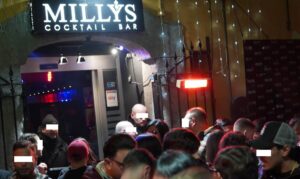 Donna aggredita a Chiaia, chiuso un baretto. Il gestore: "Io non ero neanche presente"