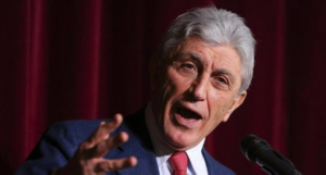 Bassolino, addio al Pd: "Spero nella nascita di un nuovo centro sinistra"