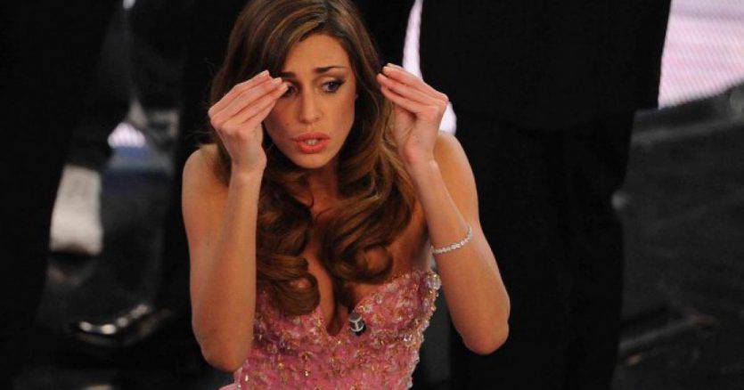 belen instagram commento matrimonio divorzio stefano