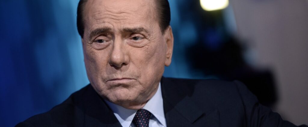 Silvio Berlusconi ricoverato all'ospedale San Raffaele di Milano a scopo precauzionale