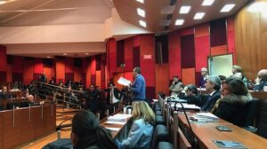 Bilancio approvato, dopo 22 ore di consiglio comunale no stop