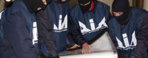 Lotta alla Camorra: 23 arresti per presunti affiliati a clan criminali