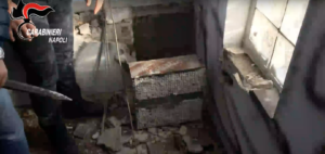 Blitz al Parco Verde di Caivano: carabinieri sequestrano grande quantità di droga