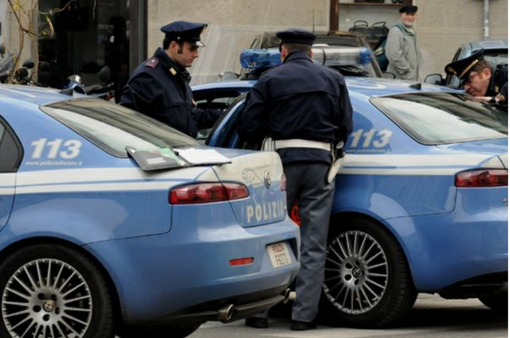 cadavere auto vomero