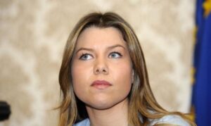 Camorra a Napoli, Alessandra Clemente: "Bisogna scendere in piazza"