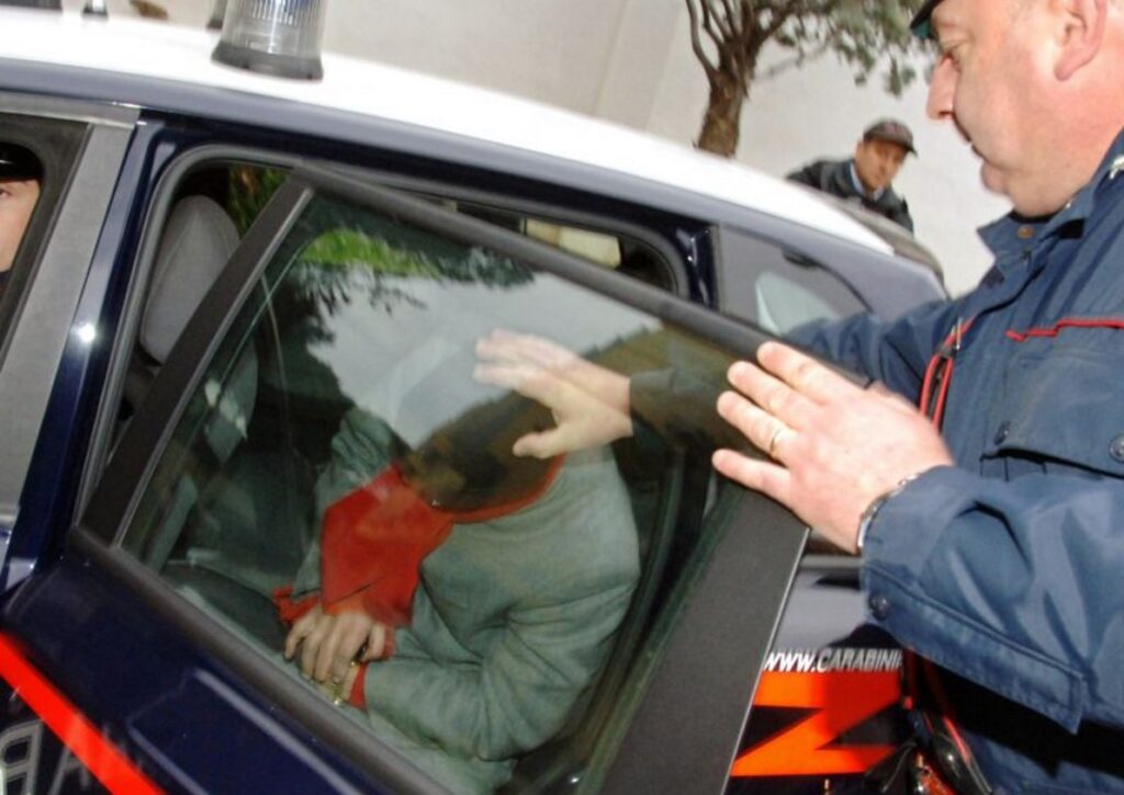 Camorra: arrestato ricercato del clan Mazzarella, si nascondeva ad Eboli