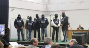 Camorra, si pente Antonio Lo Russo, potente boss dei "Capitoni"