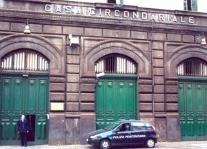 carcere -poggioreale di napoli