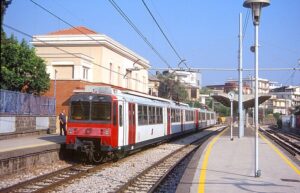 circumvesuviana napoli annuncio bizzarro