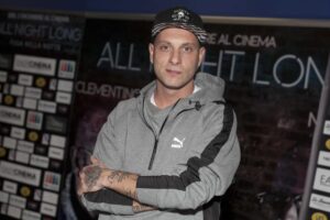 Clementino non potrà cantare per due mesi