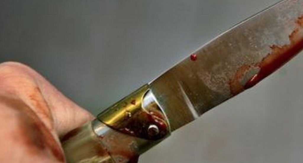 Napoli, uomo accoltellato: aveva ingerito quattro ovuli di eroina