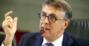 Le condizioni di Raffaele Cantone, ex presidente ANAC al Cardarelli per un'ischemia celebrale