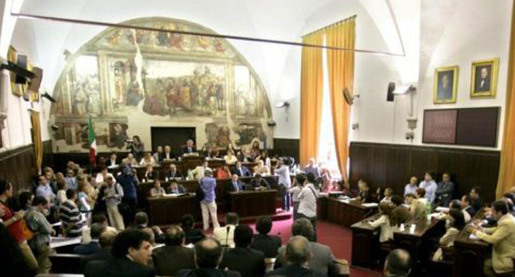 Napoli, elezioni: come si vota per la Città Metropolitana spiegato bene