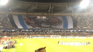Coreografia meravigliosa in curva B: ecco cosa hanno fatto al San Paolo