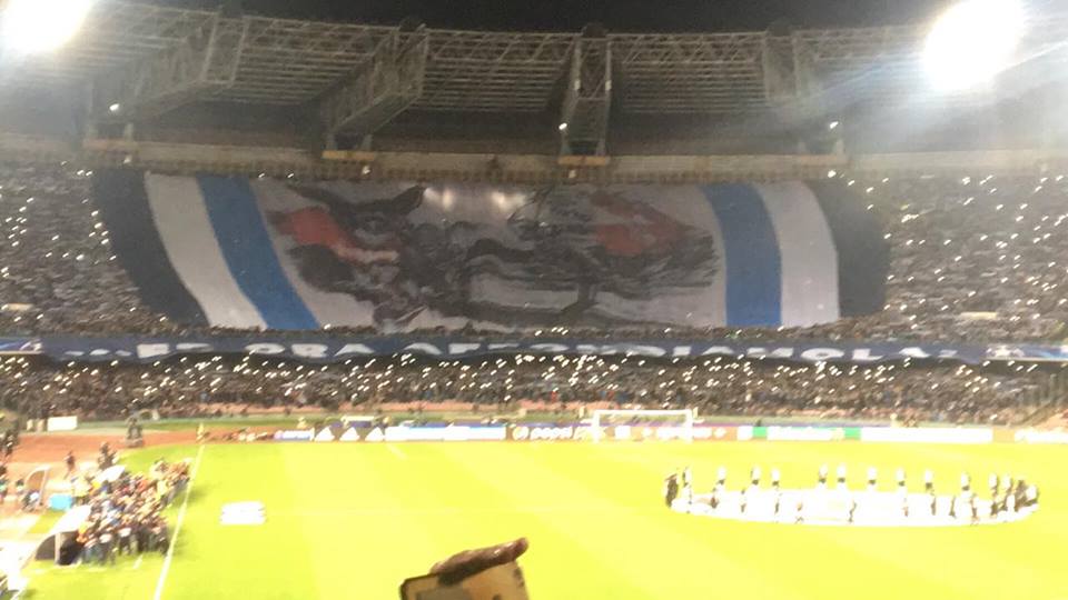 Coreografia meravigliosa in curva B: ecco cosa hanno fatto al San Paolo