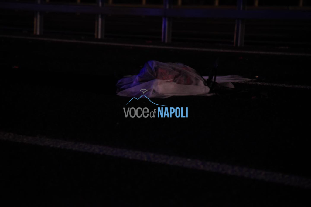 Incidente mortale sull'A3, vittima un centauro: corpo fatto a pezzi